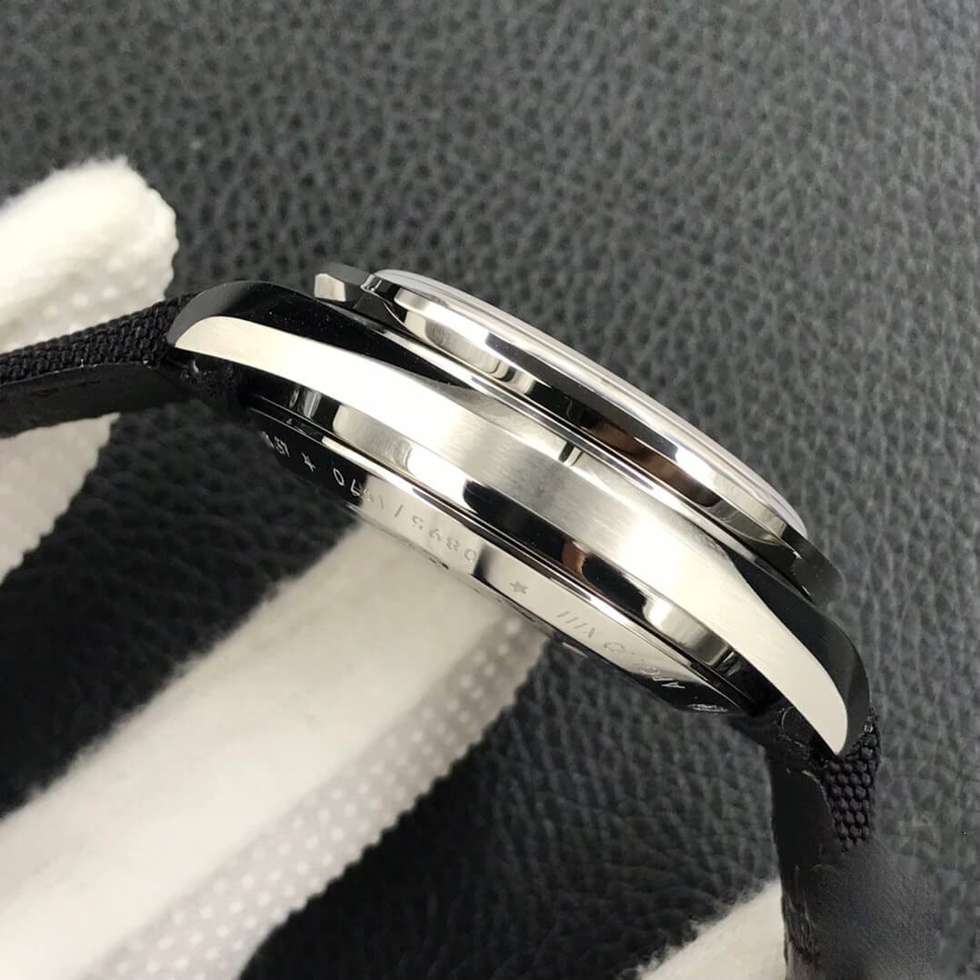REPLICA OMEGA SPEEDMASTER SNOOPY AWARD 311.32.42.30.04.003 OM FACTORY BLACK STRAP - 图片 4