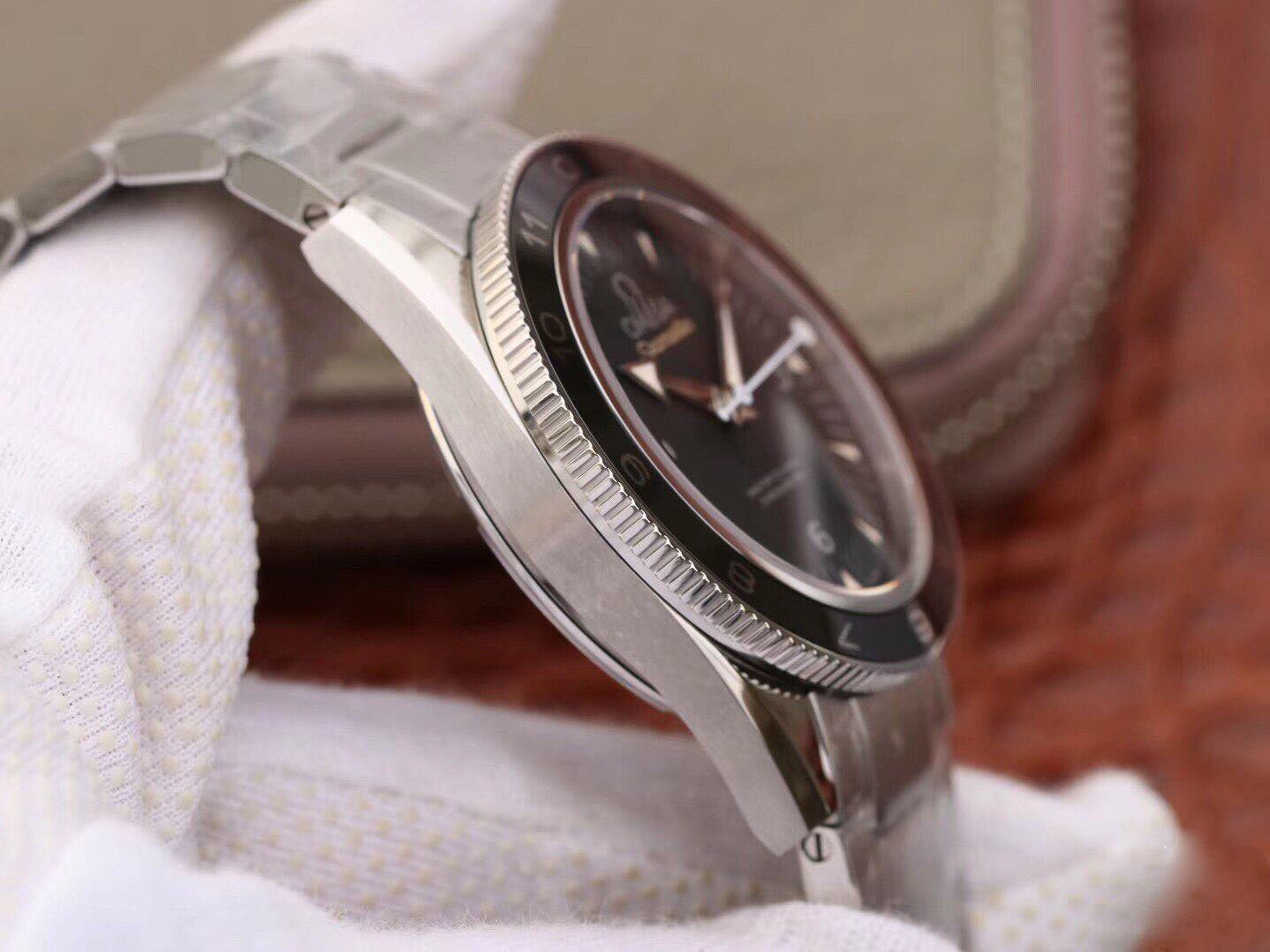 REPLICA OMEGA SEAMASTER PLANET OCEAN 233.30.41.21.01.001 VS FACTORY BLACK DIAL - 图片 3